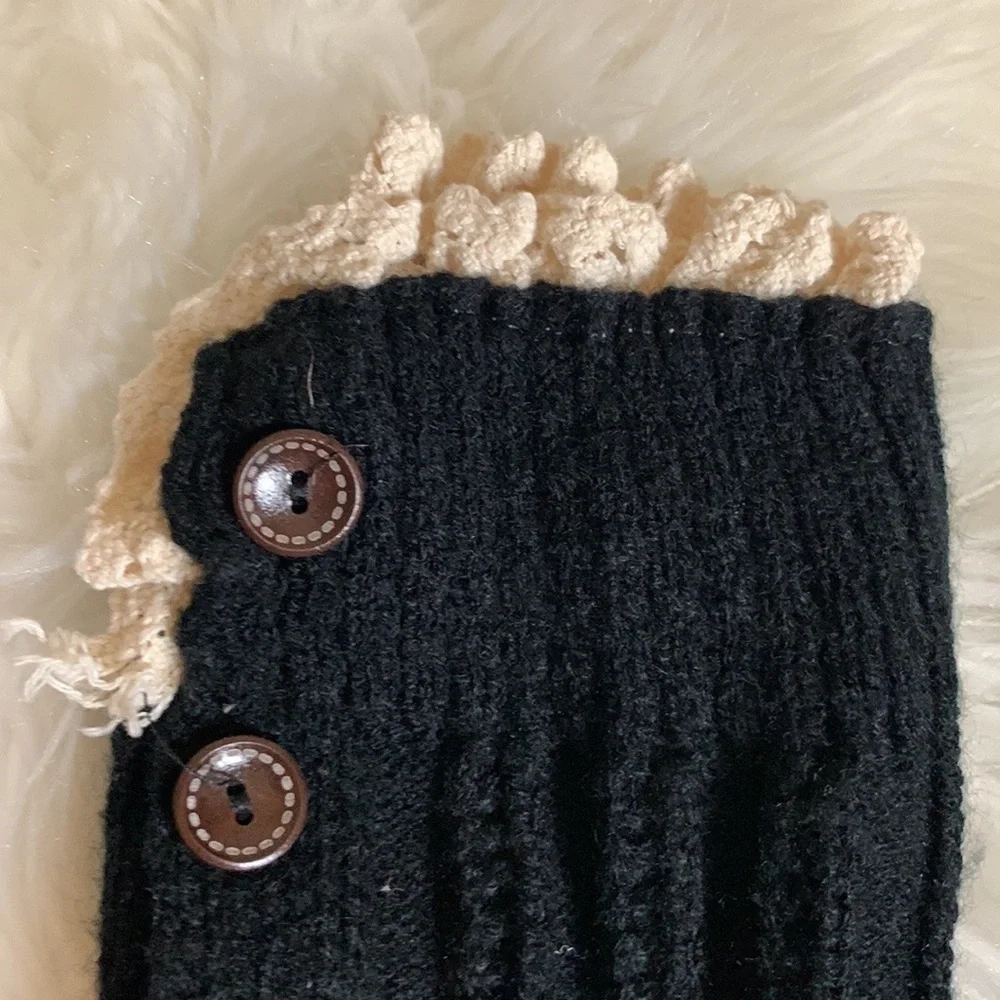 2 Pair boot toppers / cuffs 1 red, 1 black